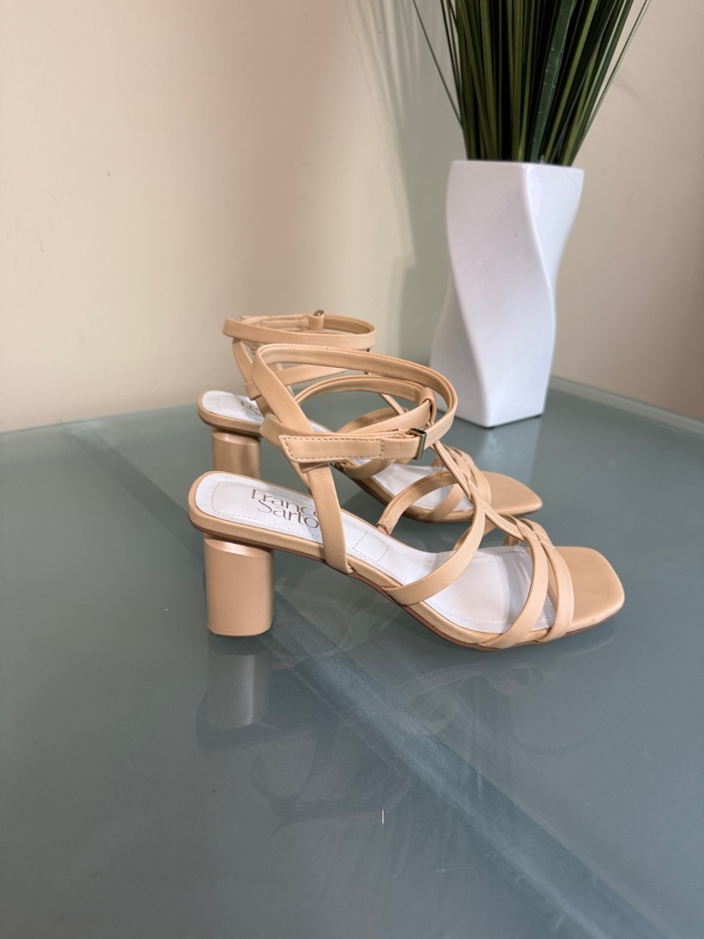 Franco Sarto Nude/Tan Strappy Block Heeled Sandals Size 8 - Picture 4 of 10